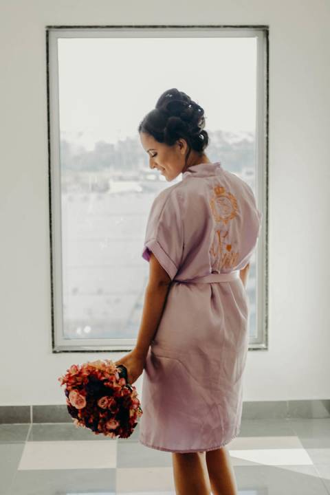 Roupão de noiva lílas'