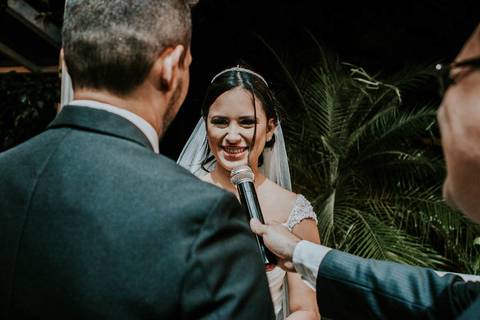 Troca de alianças dos noivos'