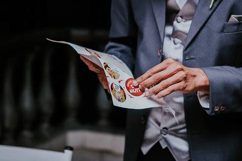 Padrinhos na hora da gravata'