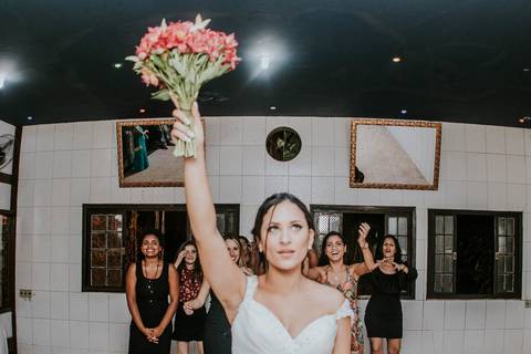 Hora de jogar o Buquê'