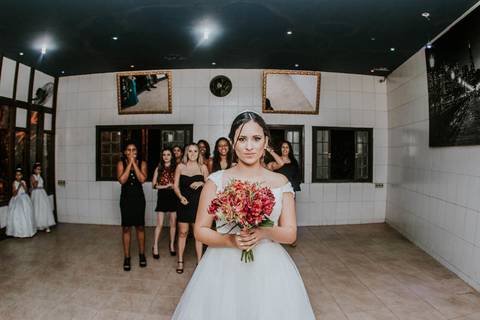 Hora de jogar o Buquê'