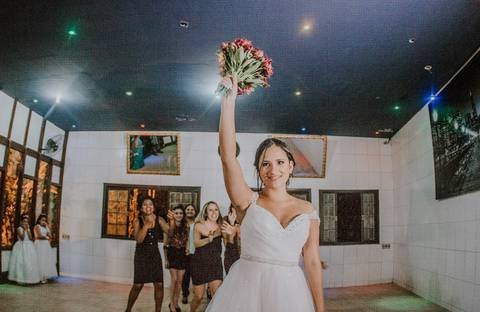 Hora de jogar o Buquê'