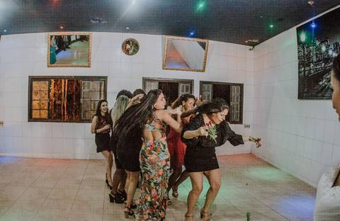 Hora de jogar o Buquê'