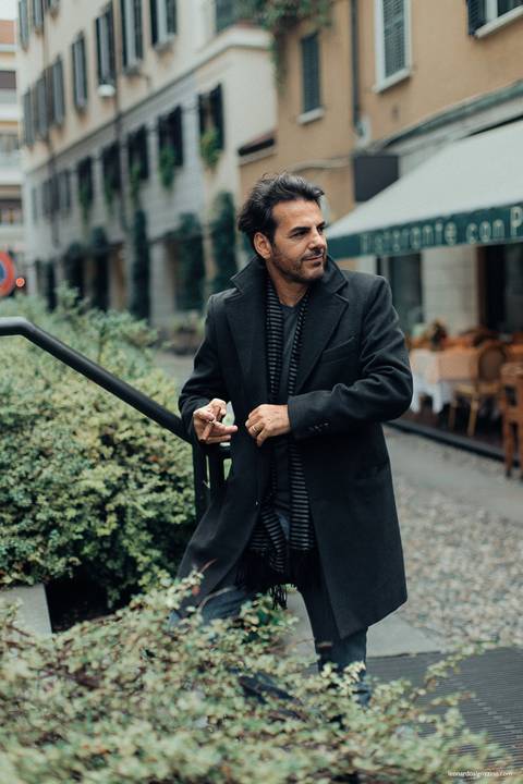 portrait visual artist milan milano brasileiro brasiliano fotografo artista na italia famoso plastico leonardo rodrigues algozzino via brera fotos ensaio retratos'