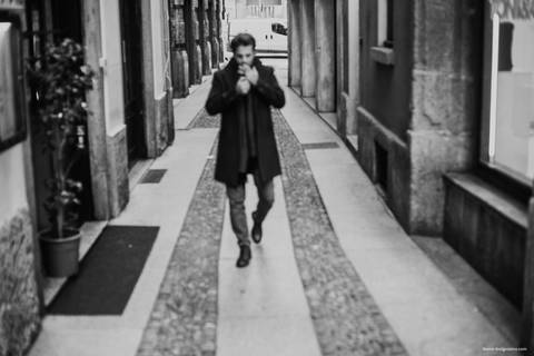 portrait visual artist milan milano brasileiro brasiliano fotografo artista na italia famoso plastico leonardo rodrigues algozzino via brera fotos ensaio retratos'