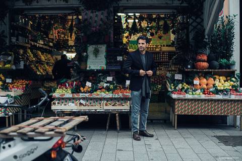 Photographer in Italy Milan Monza Brazilian Wedding Famous Artist Visual Artist Milan Via Brera Winter Photoshoot Photographer Leonardo Algozzino Marcello Dellova'