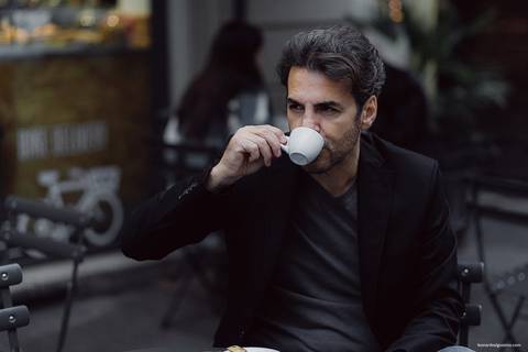 Photographer in Italy Milan Monza Brazilian Wedding Famous Artist Visual Artist Milan Via Brera Winter Photoshoot Photographer Leonardo Algozzino Marcello Dellova'