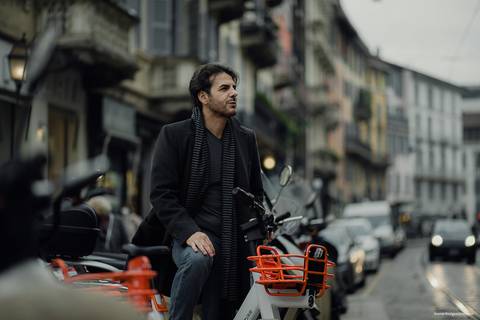 Photographer in Italy Milan Monza Brazilian Wedding Famous Artist Visual Artist Milan Via Brera Winter Photoshoot Photographer Leonardo Algozzino Marcello Dellova'