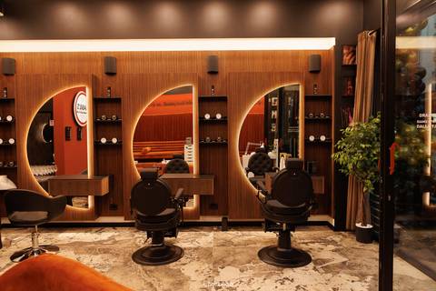 milano fotografo evento Fotografo economico eventi Massimo Boldi Due nabils hammam nails spa reels videomaker leonardo algozzino new gig promotion'