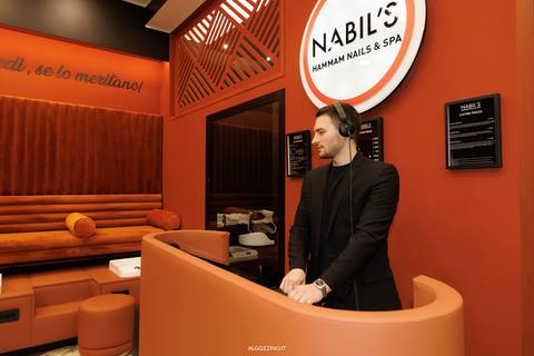 milano fotografo evento Fotografo economico eventi Massimo Boldi Due nabils hammam nails spa reels videomaker leonardo algozzino new gig promotion'