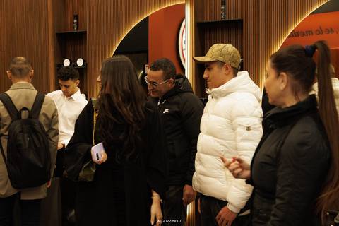 milano fotografo evento Fotografo economico eventi Massimo Boldi Due nabils hammam nails spa reels videomaker leonardo algozzino new gig promotion'