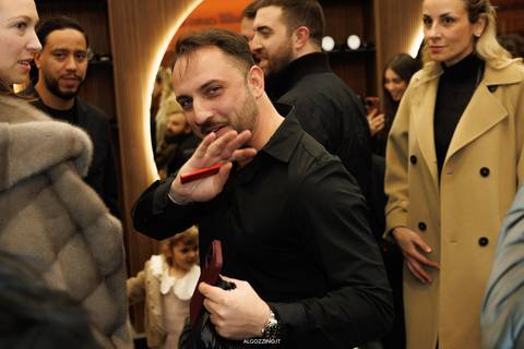 milano fotografo evento Fotografo economico eventi Massimo Boldi Due nabils hammam nails spa reels videomaker leonardo algozzino new gig promotion raz'