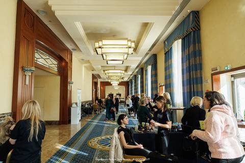 olga bianchi fashion show venezia fotografo leonardo rodrigues algozzino carnevale Hilton Molino Stucky Venice brasileiro sfilata fashion makeup'