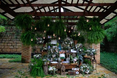 mesa do bolo decoração rustica decoração para casamento no campo decoração de casamento '
