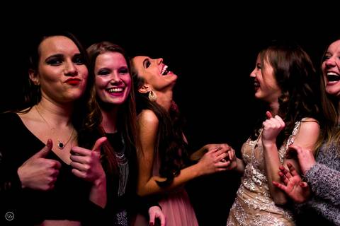 amigas se divertindo'