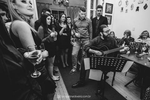 homenagem de parente para laura'