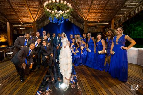 noivos-com-padrinhos'