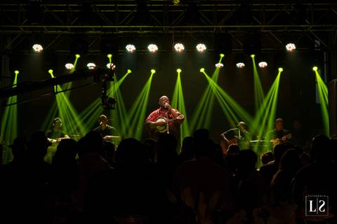 pericles-cantando-no-casamento'