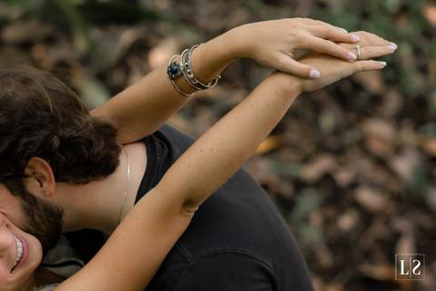 ensaio-casal-abraçado'