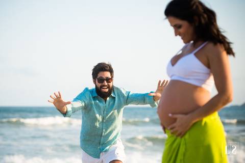 ensaio-gravida-na-praia'