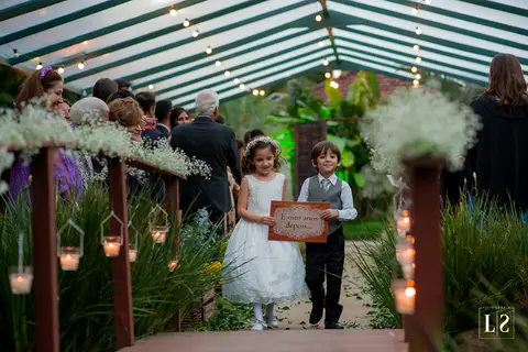 entrada-da-daminha-e-pajem'