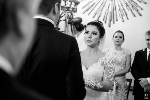 noiva-carol-hungria-bride-dress-wedding-casamento-rio-de-janeiro-copacabana-palace-belmond-fotografo-groom-igreja-são-jose'