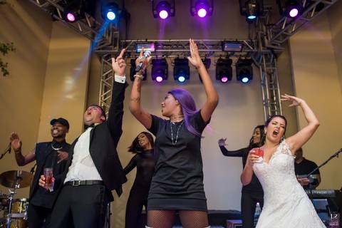 ludmila-funk-show-noiva-carol-hungria-bride-dress-wedding-casamento-rio-de-janeiro-copacabana-palace-belmond-fotografo-groom-casal-noivos-first-dance-primeira-dança'