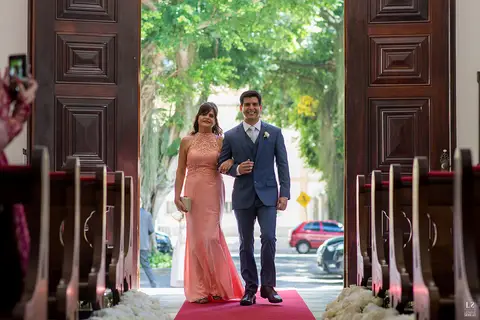 entrada-noivo-cerimônia'