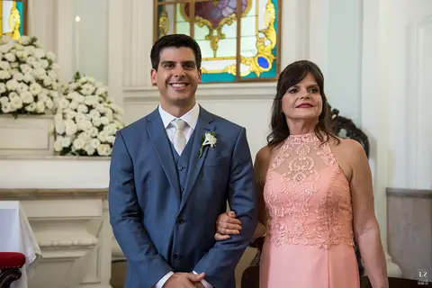 carol-hungria-vestido-noiva-dress-wedding-entrada-noiva-cerimônia-dark-costa'