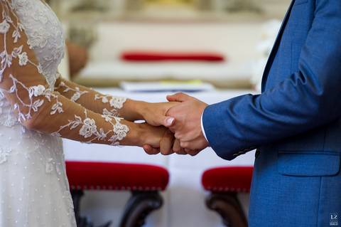 carol-hungria-vestido-noiva-dress-wedding-entrada-noiva-cerimônia-dark-costa-padre-zé-pereira-josé'