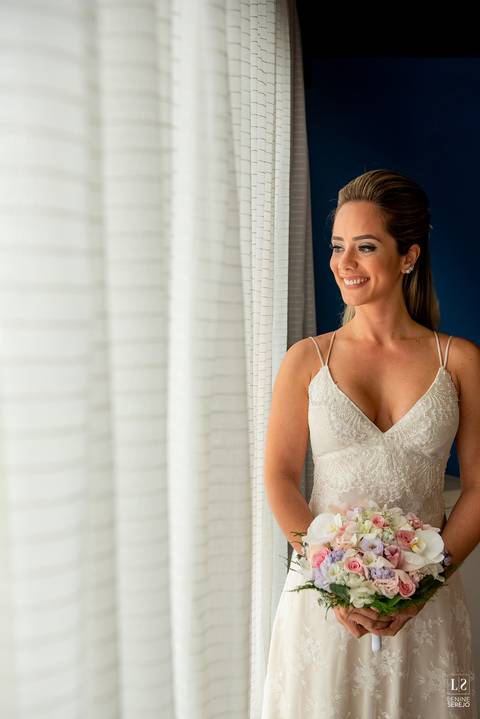 noiva-casamento-buzios-praia-rj-rio-de-janeiro-lenine-serejo-fotografo-vestido-antonio-monteyro'