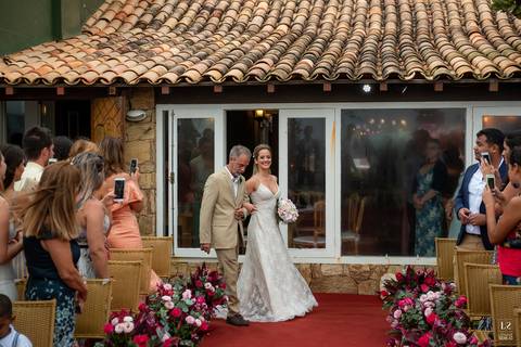 cerimonia-noivo-bem-dito-casamento-buzios'