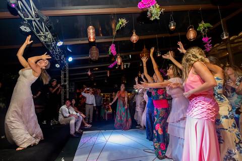 noiva-hora-do-buque-solteiras'