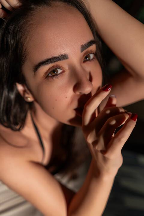 Ensaio sensual Curitiba, close rosto, espontâneo'