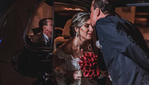 beijo-de-despedida-da-noiva-com-pai'