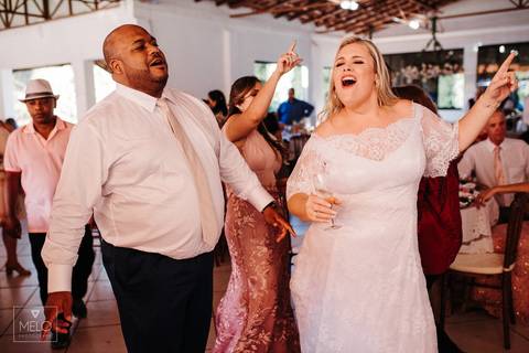 casamento; noiva; noivo; dia; natureza; valeria de almeida; fotografia de casamento; casamento RJ; Casamento Barra Mansa; Fotografo de Casamento; Elci Noivas; Wedding; Casamento de Dia; Decoração de Casamento; Buffet de Casamento'