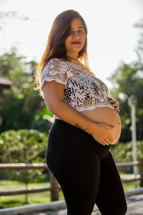 Fotografia de Gestante no Parque Botânico da Vale em Vitória feita pelo Estúdio JAMC'