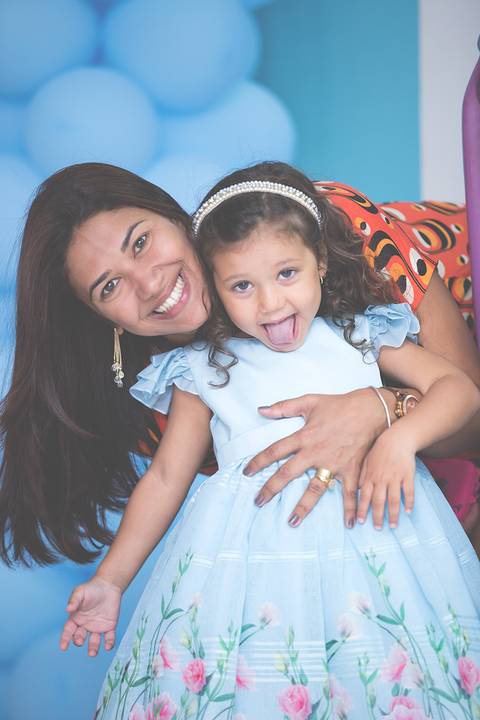 Fotografia do Aniversário da Cecilia em Vila Velha na Praia da Costa, feito pelo Estúdio JAMC.'