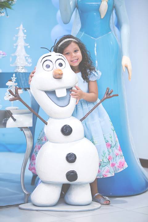 Fotografia do Aniversário da Cecilia em Vila Velha na Praia da Costa, feito pelo Estúdio JAMC.'