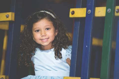 Fotografia do Aniversário da Cecilia em Vila Velha na Praia da Costa, feito pelo Estúdio JAMC.'
