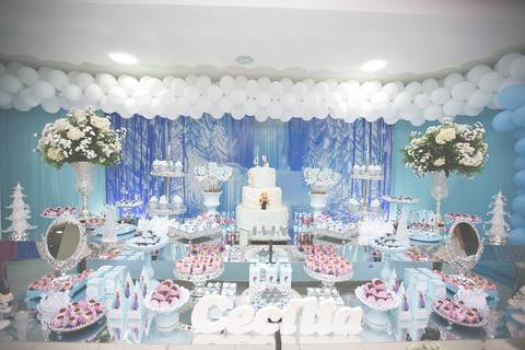 Fotografia do Aniversário da Cecilia em Vila Velha na Praia da Costa, feito pelo Estúdio JAMC.'