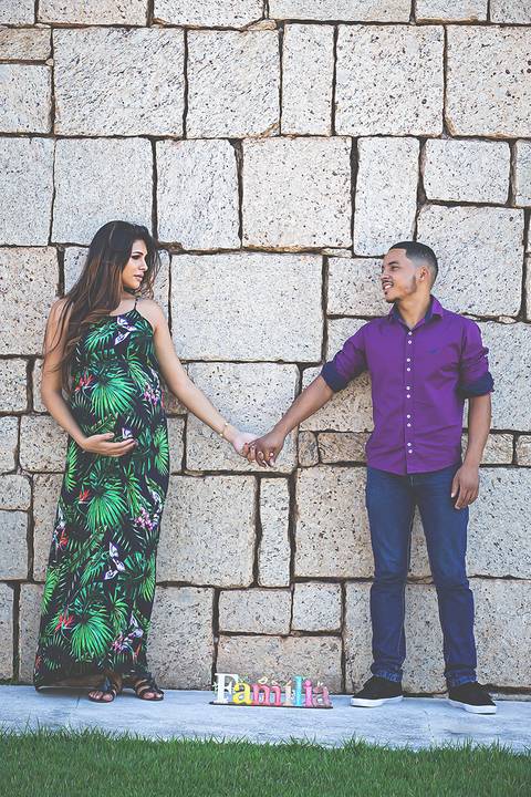 Fotografia de Gestante na Ilha do Frade,  em Vitória,  feita pelo Estúdio JAMC'