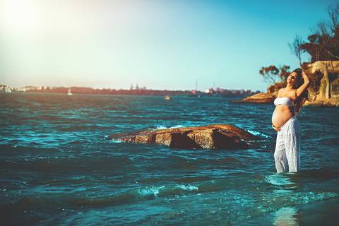 Fotografia de Gestante na Ilha do Frade,  em Vitória,  feita pelo Estúdio JAMC'