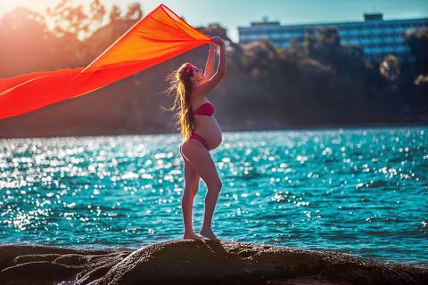 Fotografia de Gestante na Ilha do Frade,  em Vitória,  feita pelo Estúdio JAMC'