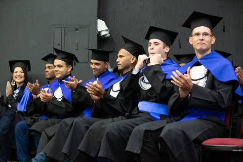 Formatura da turma 2018/2 de engenharia da faculdade Novo Milenio feita pelo Studio JAMC em Vila Velha-ES'