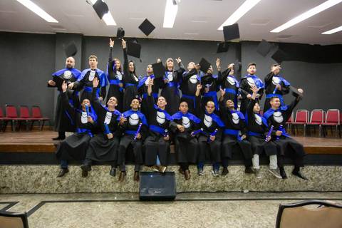 Formatura da turma 2018/2 de engenharia da faculdade Novo Milenio feita pelo Studio JAMC em Vila Velha-ES'