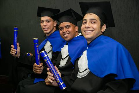 Formatura da turma 2018/2 de engenharia da faculdade Novo Milenio feita pelo Studio JAMC em Vila Velha-ES'