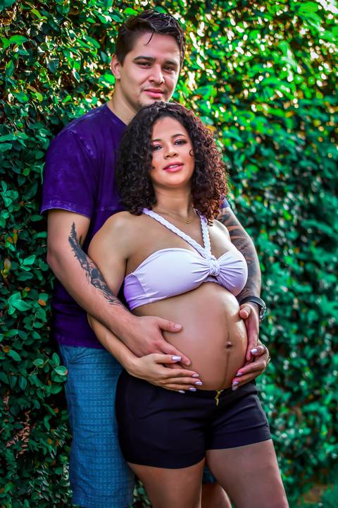 Fotografia de Gestante na Ilha do Frade,  em Vitória,  feita pelo Estúdio JAMC'