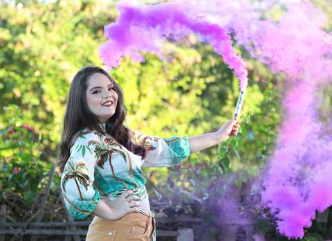 #fotosde15anos 
#ensaiofotográfico15anos
#fotos15anos
#fotografia #ensaio # #fotos #fotografos
#fotografosemsãomiguelRN
#fotoscomfumaçacolorida
#fotoscomchuvinha'