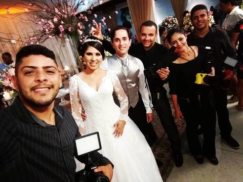 Estado civil: casada com a felicidade.'